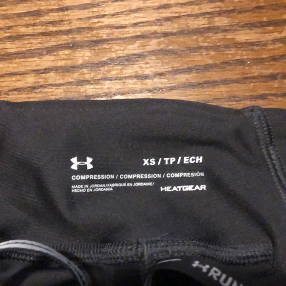 Under Armour compression running leggings - Picture 8 of 8